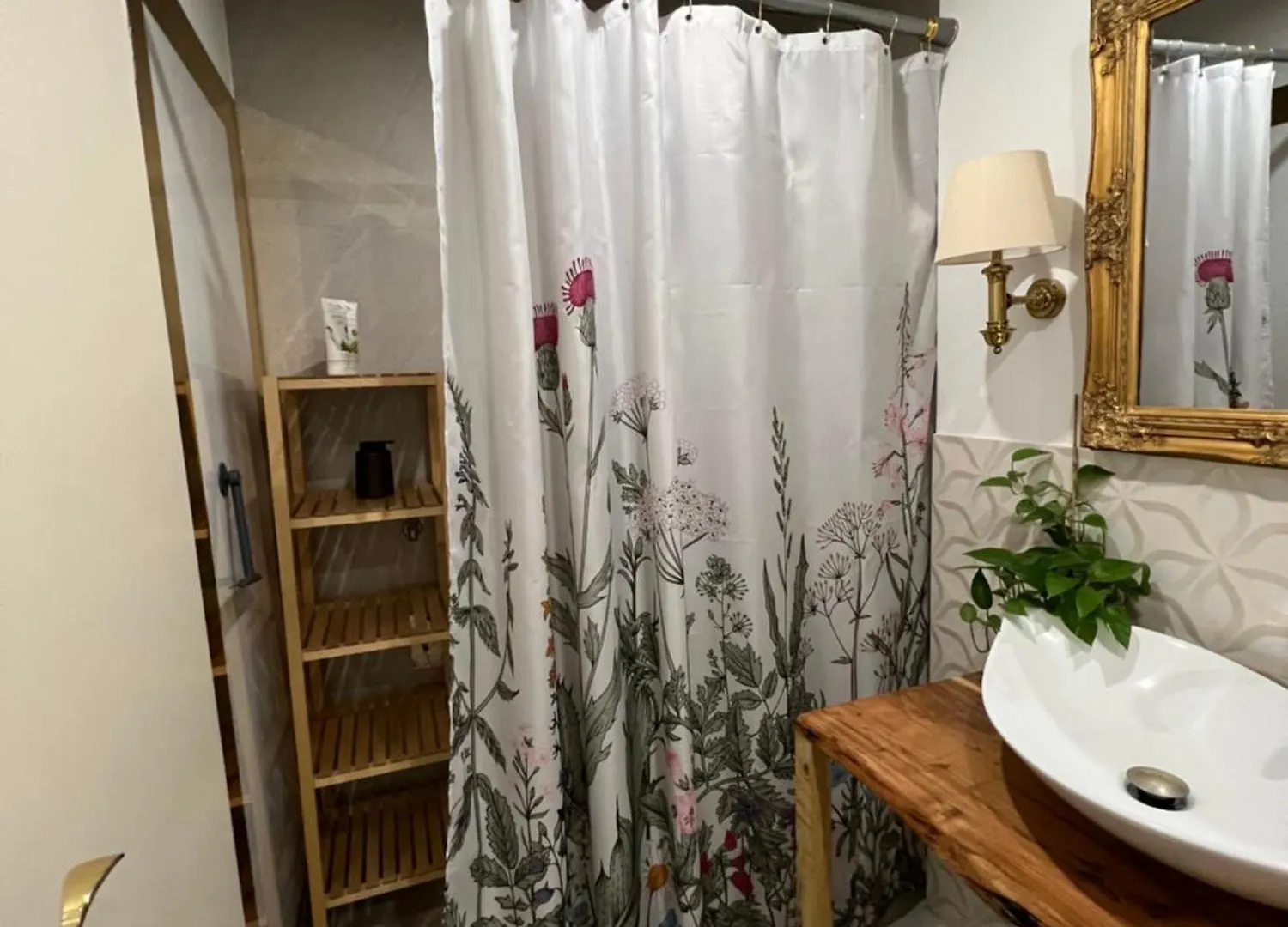 Privatunterkunft Kleiner Balkon In Muenchen West Tyskland