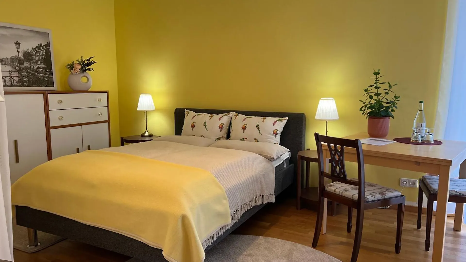 Privatunterkunft Kleiner Balkon In Muenchen West location